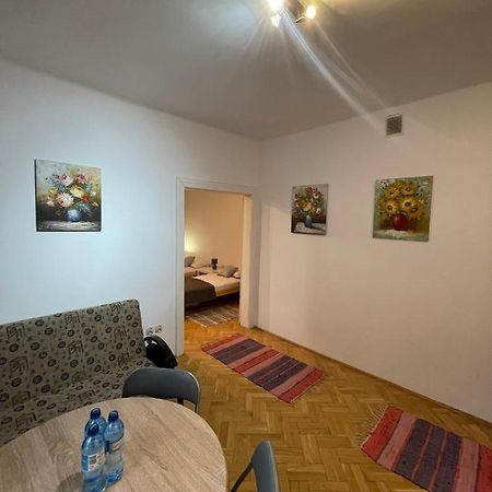 Apartamenty 650 Metrow Od Dworca Przemyśl Buitenkant foto
