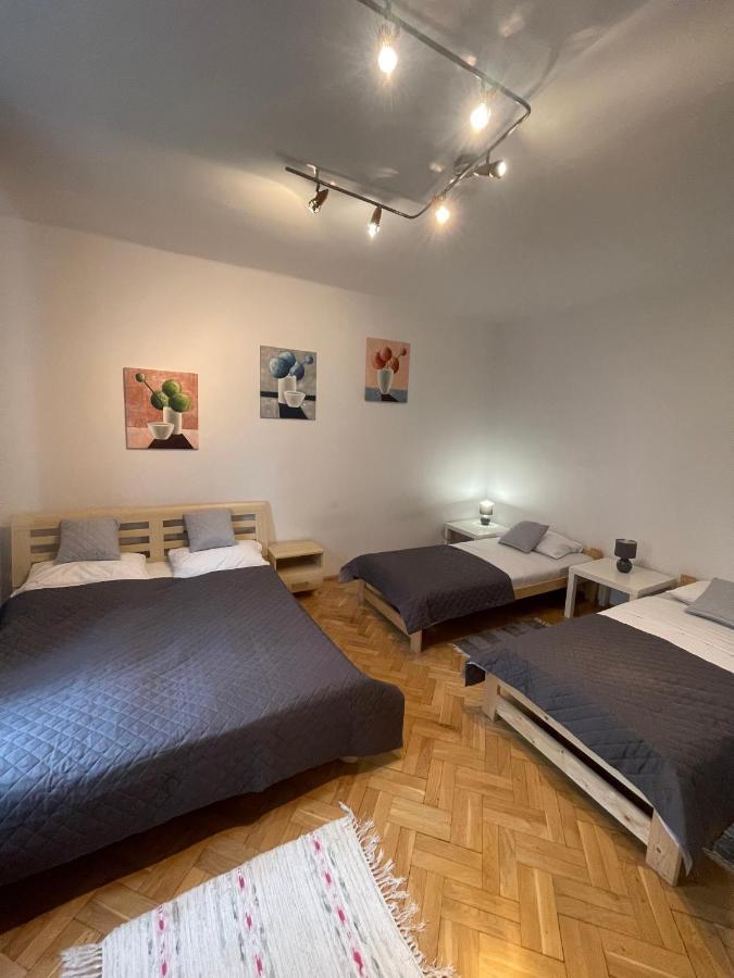 Apartamenty 650 Metrow Od Dworca Przemyśl Buitenkant foto