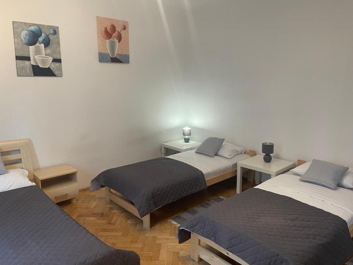 Apartamenty 650 Metrow Od Dworca Przemyśl Buitenkant foto